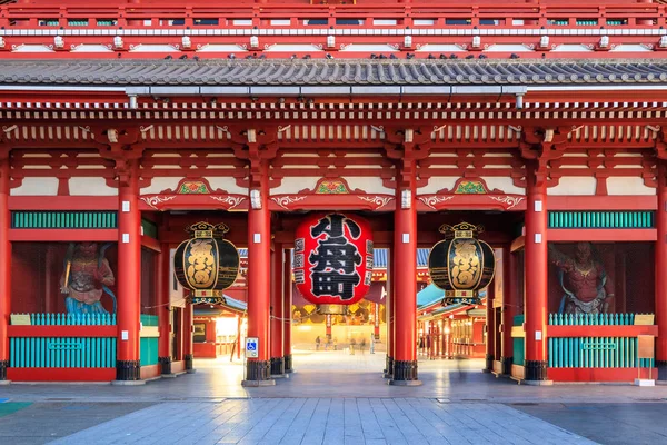 Храм сэнсодзи в Токио, Япония. — стоковое фото