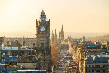 Eski şehir Edinburgh ve Edinburgh castle 