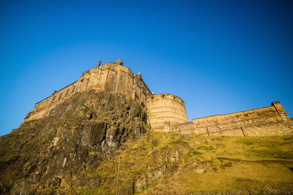 Widok na zamek Edinburgh w Szkocji — Zdjęcie stockowe