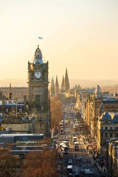 Città vecchia Edimburgo e castello di Edimburgo — Foto Stock