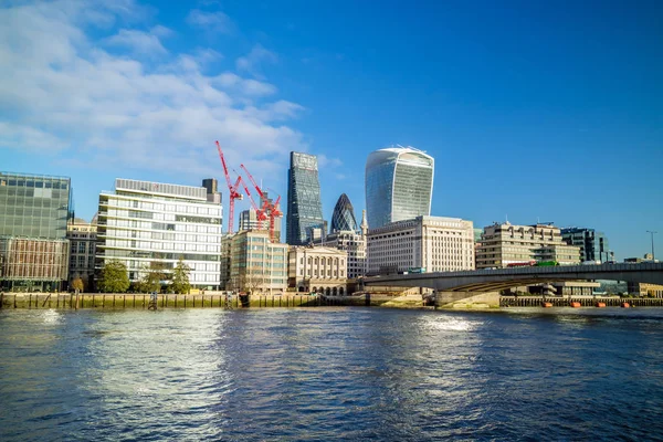 Modernes Stadtbild von London — Stockfoto