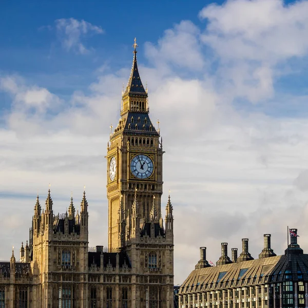 Big Ben en Huizen van het Parlement — Stockfoto