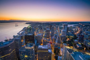 Seattle şehir merkezinin Washington, ABD 'deki ufuk çizgisi