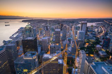 Seattle şehir merkezinin Washington, ABD 'deki ufuk çizgisi