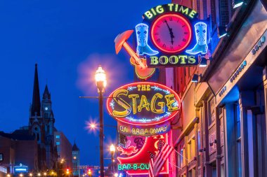 NASHVILLE - NOV 11: Neon signs on Lower Broadway Area on November 11, 2016 in Nashville, Tennessee, USA