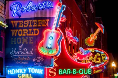NASHVILLE - NOV 11: Neon signs on Lower Broadway Area on November 11, 2016 in Nashville, Tennessee, USA