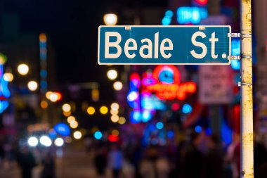 Memphis 'te geçmişi bulanık Beale sokak tabelası.