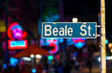Memphis 'te geçmişi bulanık Beale sokak tabelası.