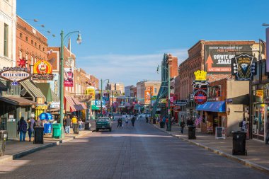 Memphis, Usa - 13 Kasım: 13 Kasım 2016 'da Memphis' te Beale caddesindeki ünlü blues kulüpleri Blues festivalleri ve konserlerin yapıldığı yerdir.