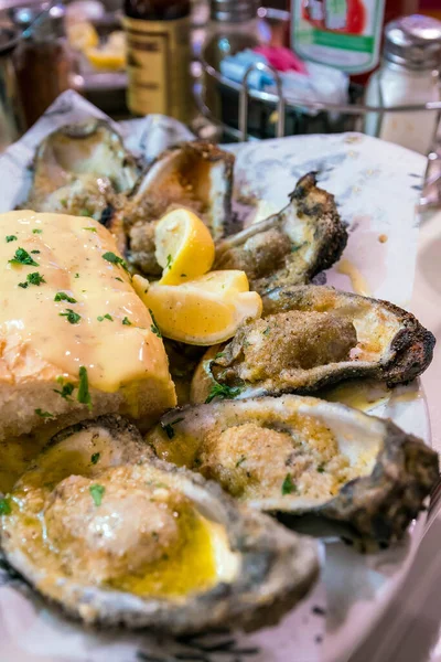 New Orleans Char Grillade Ostron Med Citron — Stockfoto