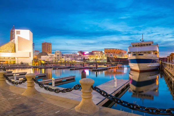 Downtown Cleveland Ορίζοντα Από Λίμνη Στο Οχάιο Ηπα — Φωτογραφία Αρχείου