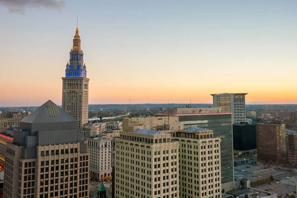 Widok Panoramę Centrum Cleveland Ohio Usa Zmierzchu — Zdjęcie stockowe