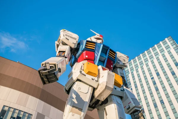 Tokyo Japan Grudzień Pełnowymiarowy Kombinezon Mobilny Gundam Przy Głównym Wejściu — Zdjęcie stockowe