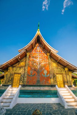 Wat Xieng tangası, Luang Pra bang 'ın en popüler tapınağı, Laos