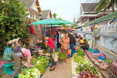 Luang Prabang Laos 'taki Luang Prabang Sabah Pazarı, 9 Şubat 2017