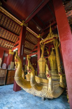  Luang Pra Bang 'in en popüler tapınağı Wat Xieng Tangası' nın detaylı görüntüleri, Laos.