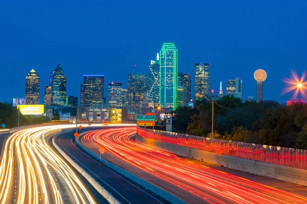Dallas Şehir Merkezi Alacakaranlıkta Teksas Abd — Stok fotoğraf