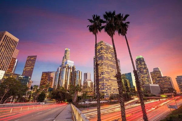 Downtown Los Angeles Skyline Rusningstid Vid Solnedgången — Stockfoto