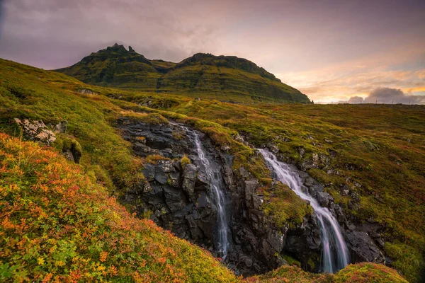 Landschaft Aus Bergen Und Wasserfällen Island Herbst — Stockfoto