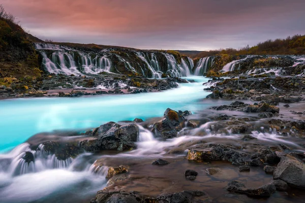 Naplemente Egyedülálló Vízeséssel Bruarfoss Izlandon — Stock Fotó