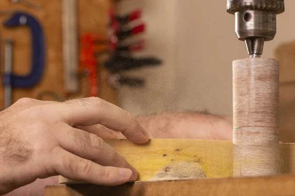 Luthier Ponçant Corps Une Guitare — Photo