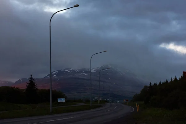 Zachód Słońca Letni Wieczór Mieście Akureyri Północnej Części Kraju Obrazy Stockowe bez tantiem