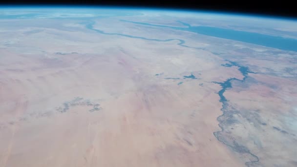 Kijkend Vanaf Satelliet Naar Planeet Aarde — Stockvideo
