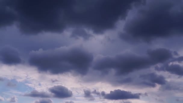 天空中美丽的云彩的风景镜头 — 图库视频影像