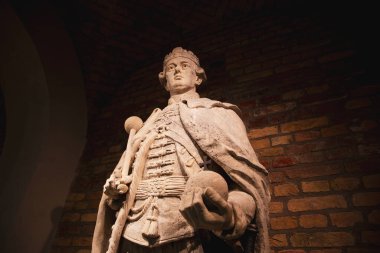 Muhteşem Macar başkentinde kış günü. Budapeşte muhteşem mimarisi ve tarihi olan inanılmaz ve unutulmaz bir şehir. Eski binalar seni geçmişe götürüyor, bir zaman makinesi gibi.. 