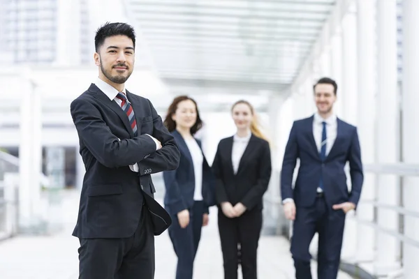 Equipe Empresários Composta Por Membros Masculinos Femininos Várias Nacionalidades — Fotografia de Stock