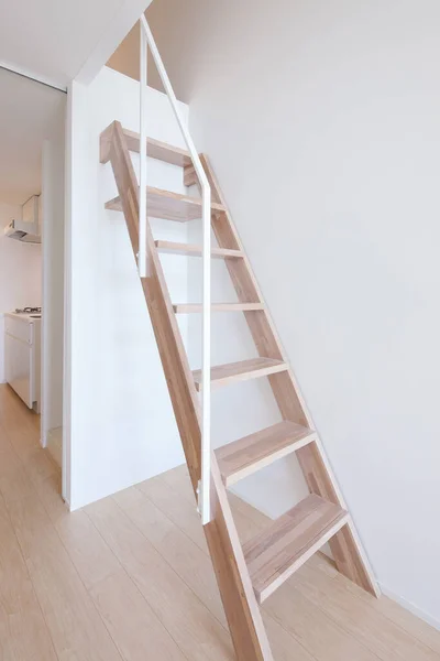Ático Escaleras Escalera Salón Una Casa — Foto de Stock