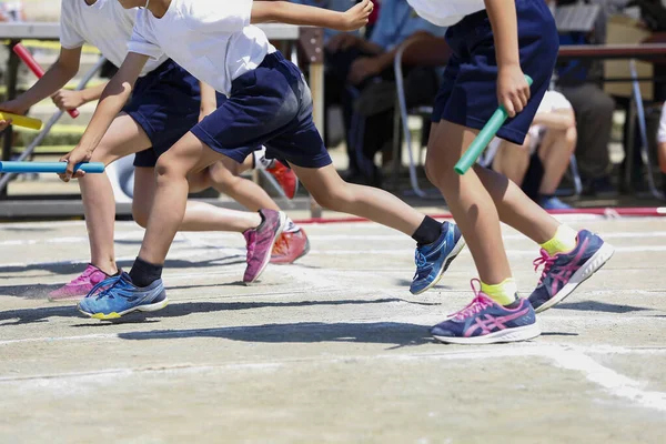 Instantánea Una Reunión Atlética Celebrada Una Escuela Primaria Japón — Foto de Stock