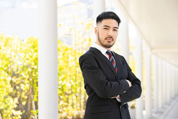 Mixed Race Young Businessman Beard Suit Standing Outdoors — Stock Photo, Image