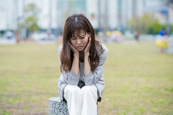 Asian Business Person Suffering Headache Due Stress Business — Stock Photo, Image