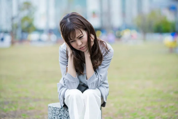 Asian Business Person Suffering Headache Due Stress Business — Stock Photo, Image