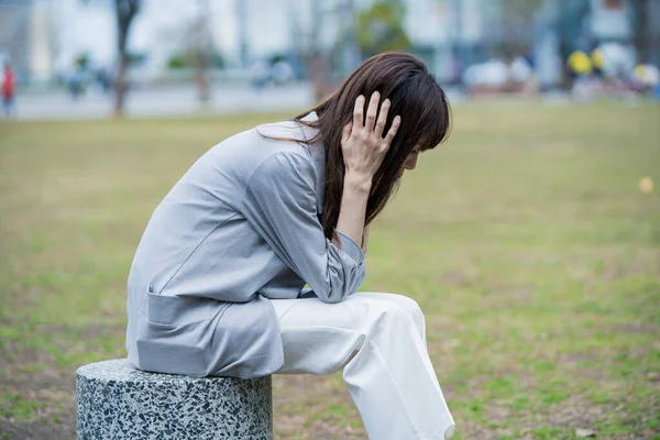 Asian Business Person Suffering Headache Due Stress Business — Stock Photo, Image