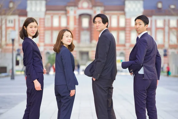 Junge Männer Und Frauen Team Asiatischer Geschäftsleute Anzügen — Stockfoto