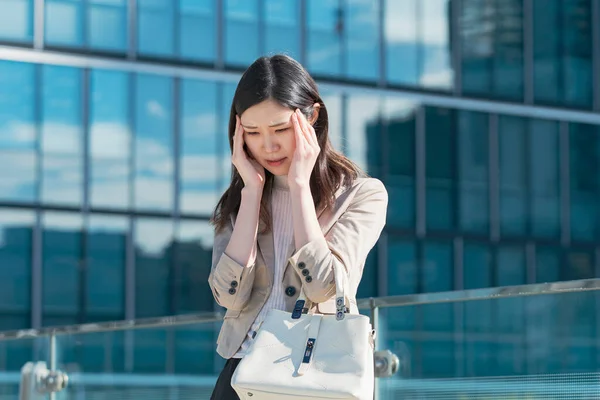 Asiatico Business Persona Affetti Mal Testa Causa Stress Affari — Foto Stock