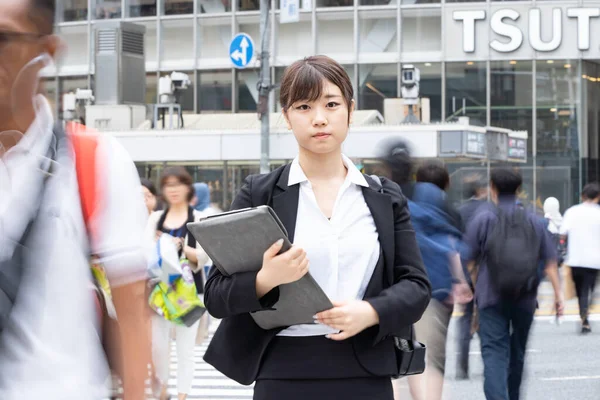 Aziatisch Japans Jonge Vrouwelijke Student Zoek Naar Een Baan — Stockfoto