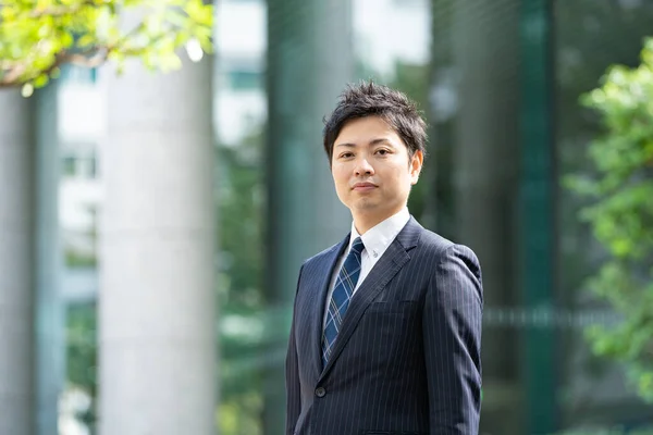 Retrato Hombre Negocios Asiático Japonés Una Calle Negocios Tokio Japón —  Fotos de Stock