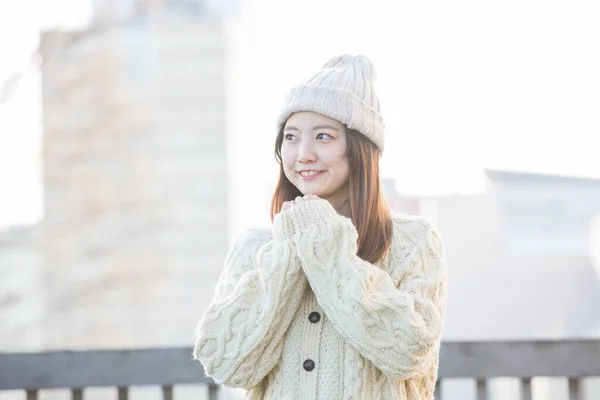 Portrait Extérieur Une Jeune Femme Asiatique Japonaise Vêtements Hiver — Photo