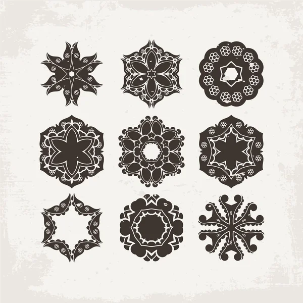 Set di simboli mandala vettoriali ornati. Tatuaggio in pizzo Mehndi. Tessitura orientale . — Vettoriale Stock
