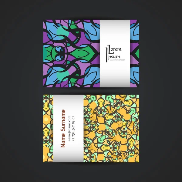 Vektör tasarım şablonları kümesi. Çiçek daire süsleme ile kartvizit. Mandala stili.