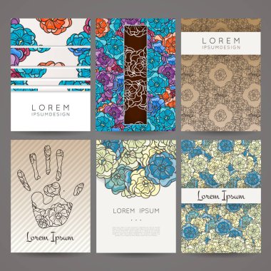 Vektör tasarım şablonları kümesi. Broşürler rasgele çiçek tarzı. Vintage çerçeve ve arka planlar.
