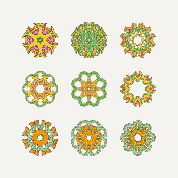 Conjunto de símbolos ornamentados de mandala vetorial. Tatuagem de renda Mehndi. Tecidos orientais com cantos afiados . — Vetor de Stock