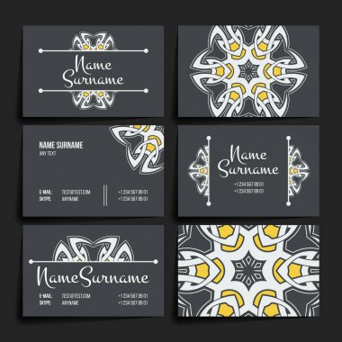 Vektör tasarım şablonları kümesi. Çiçek daire süsleme ile kartvizit. Mandala stili.