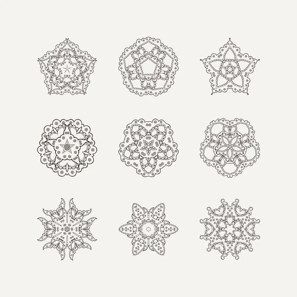 Conjunto de símbolos ornamentados de mandala vetorial. Tatuagem de renda Mehndi. Tecidos orientais . —  Vetores de Stock