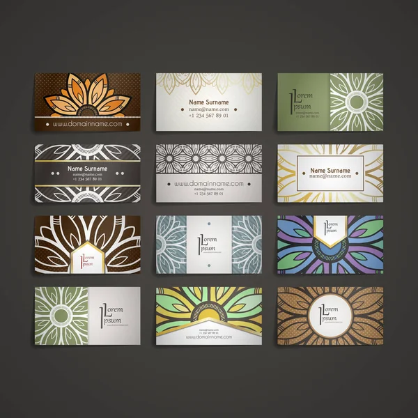 Conjunto de modelos de design vetorial. Cartão de visita com ornamento círculo floral . — Vetor de Stock