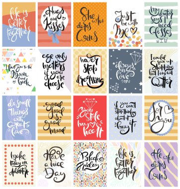 El çizimi bir kart seti. Vektör çizimi. Broşür, broşür ve şablon koleksiyonu. Harfli, desenli ve süslemeli İskandinav kartları tasarımı.