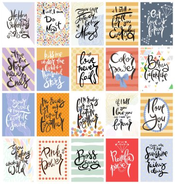 El çizimi bir kart seti. Vektör çizimi. Broşür, broşür ve şablon koleksiyonu. Harfli, desenli ve süslemeli İskandinav kartları tasarımı.